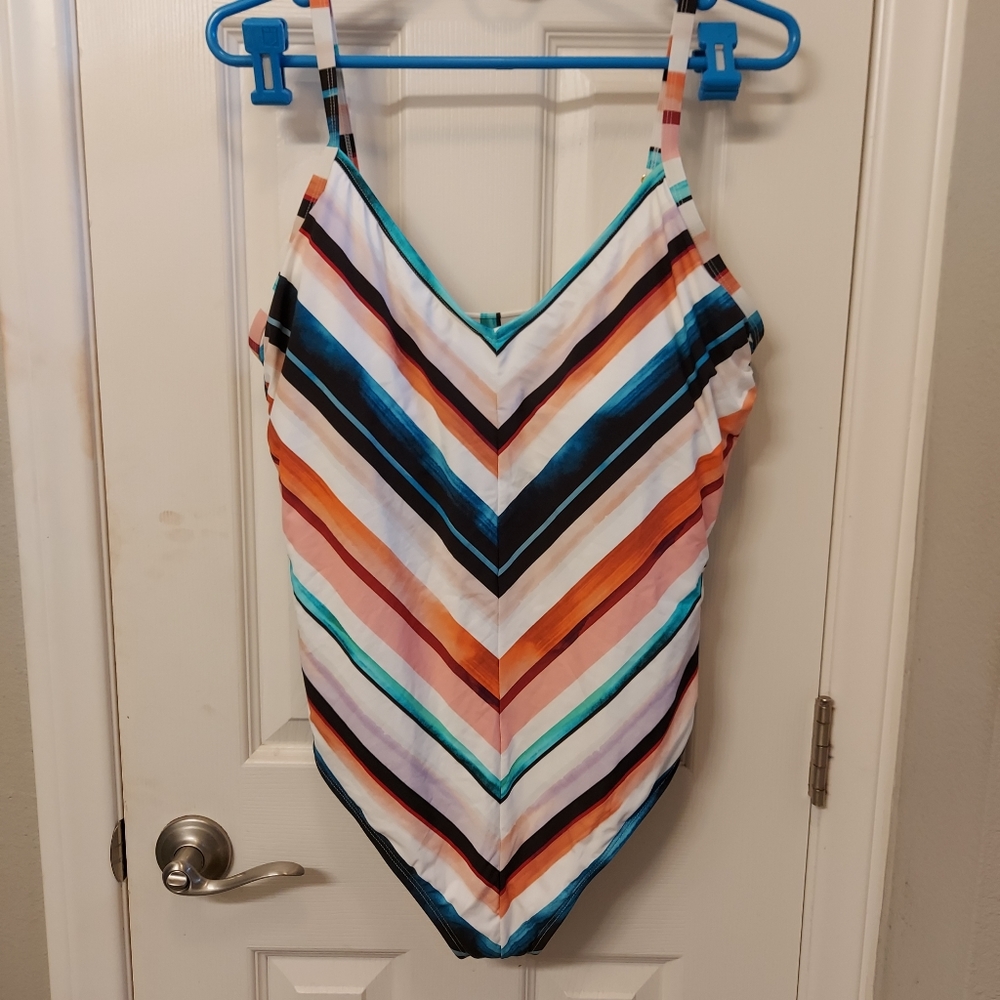 La Blanca swimsuit nwot